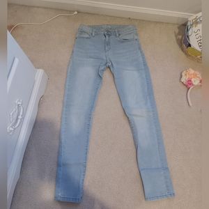 Girl's skinny jeans